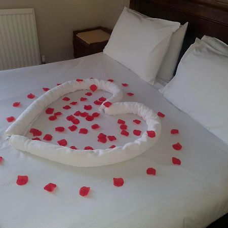 Rose Tor Hotel Llandudno Ngoại thất bức ảnh