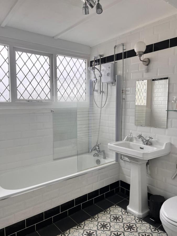 Rose Tor Hotel Llandudno Ngoại thất bức ảnh
