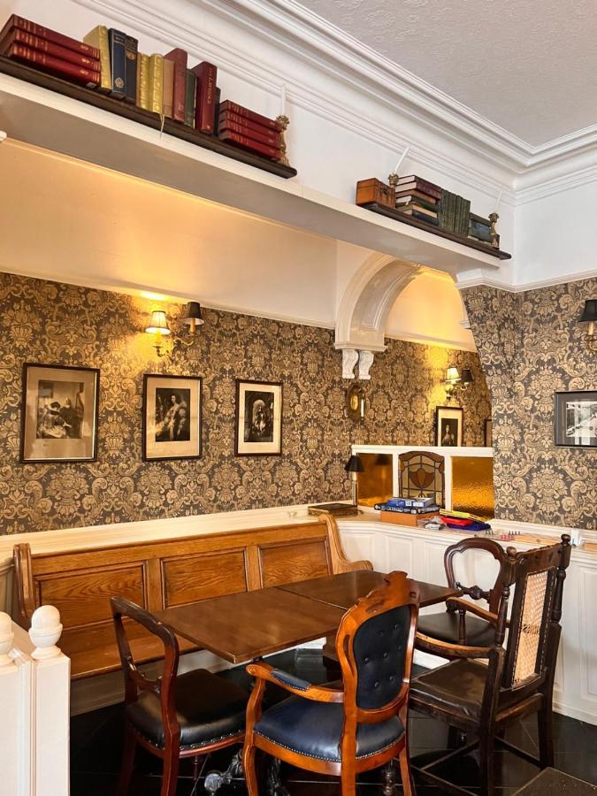 Rose Tor Hotel Llandudno Ngoại thất bức ảnh