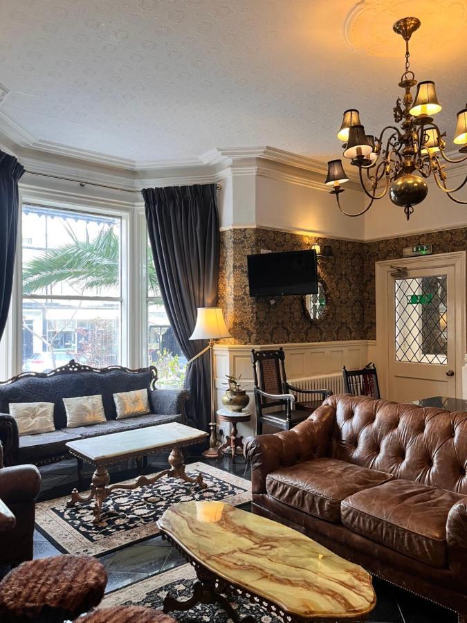 Rose Tor Hotel Llandudno Ngoại thất bức ảnh