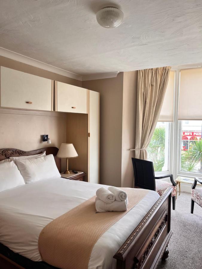 Rose Tor Hotel Llandudno Ngoại thất bức ảnh